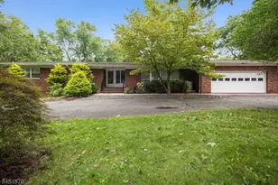 681 Easton Ave, Franklin Township, NJ 08873 - Photo 2