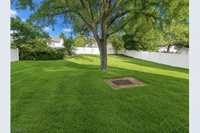 13 Patton Dr, Franklin Township, NJ 08873 - Photo 2