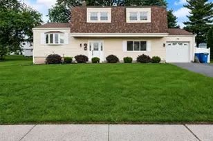13 Patton Dr, Franklin Township, NJ 08873 - Photo 1