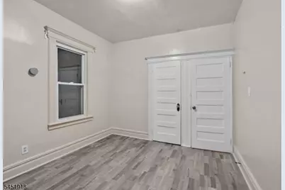 285 Amherst St, East Orange, NJ 07018 - Photo 10