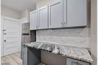 285 Amherst St, East Orange, NJ 07018 - Photo 4