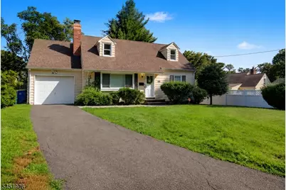 115 Willow Ave, North Plainfield, NJ 07060 - Photo 2