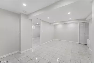 21 Hazard Pl, Elizabeth, NJ 07208 - Photo 30