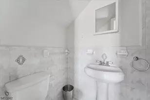 21 Hazard Pl, Elizabeth, NJ 07208 - Photo 24