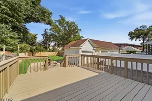 21 Hazard Pl, Elizabeth, NJ 07208 - Photo 12