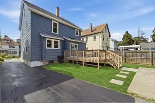 21 Hazard Pl, Elizabeth, NJ 07208 - Photo 32