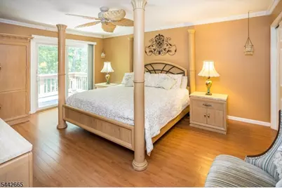 10 Brookstone Cir, Parsippany, NJ 07950 - Photo 16