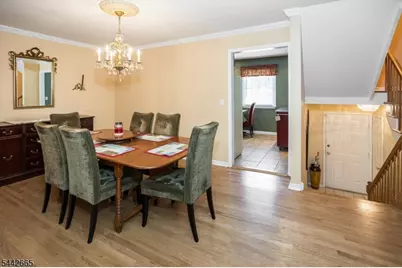 10 Brookstone Cir, Parsippany, NJ 07950 - Photo 8