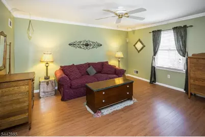 10 Brookstone Cir, Parsippany, NJ 07950 - Photo 22