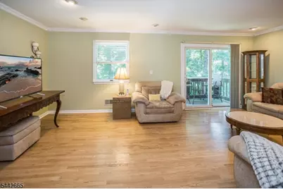 10 Brookstone Cir, Parsippany, NJ 07950 - Photo 10