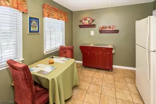 10 Brookstone Cir, Parsippany, NJ 07950 - Photo 6