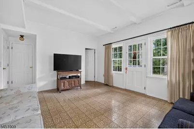 48 Sherbrooke Dr, Florham Park, NJ 07932 - Photo 10