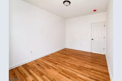 305 Cator Ave #1D, Jersey City, NJ 07305 - Photo 12