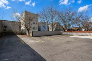 305 Cator Ave, Jersey City, NJ 07305 - Photo 18