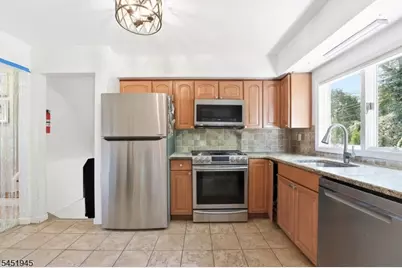 230 Watchung Ave, Bloomfield, NJ 07003 - Photo 6