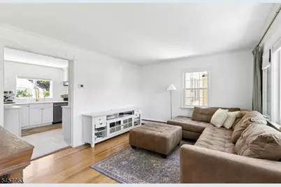 329 Maplewood Ave, Kenilworth, NJ 07033 - Photo 4