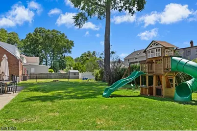 329 Maplewood Ave, Kenilworth, NJ 07033 - Photo 20