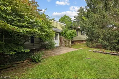 161 Chamberlain Rd, Jefferson Township, NJ 07438 - Photo 6