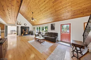 26 Lake Shore Rd W, Hardyston Township, NJ 07460 - Photo 10