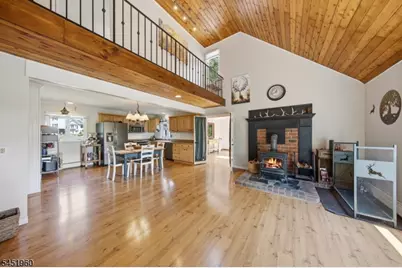 26 Lake Shore Rd W, Hardyston Township, NJ 07460 - Photo 2