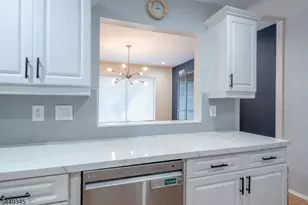 26 Kayser Ln, West Orange Township, NJ 07052 - Photo 10