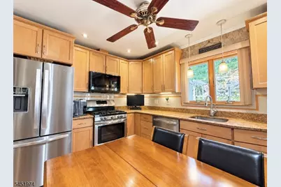 32 Mountain Ave, Rockaway Township, NJ 07866 - Photo 12