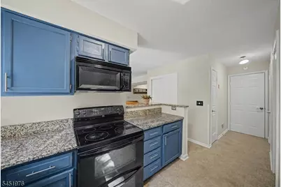 24 Pine Hollow Ct, Jefferson Township, NJ 07438 - Photo 12