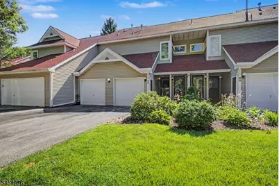 24 Pine Hollow Ct, Jefferson Township, NJ 07438 - Photo 2