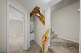 24 Pine Hollow Ct, Jefferson Township, NJ 07438 - Photo 18