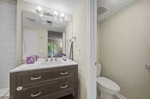 24 Pine Hollow Ct, Jefferson Township, NJ 07438 - Photo 22