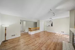 24 Pine Hollow Ct, Jefferson Township, NJ 07438 - Photo 8