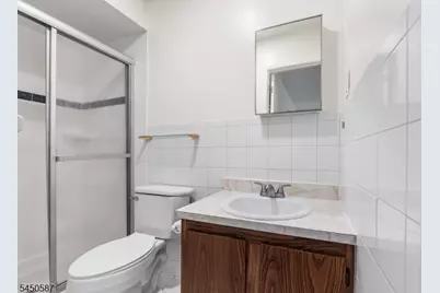 624 Robin Rd, Hillsborough Township, NJ 08844 - Photo 14