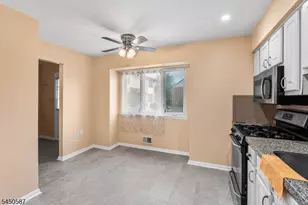 624 Robin Rd, Hillsborough Township, NJ 08844 - Photo 6