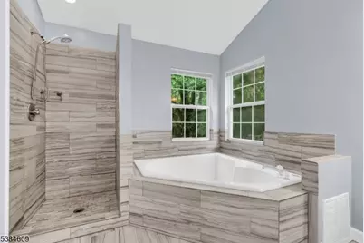 79 Morning Watch Rd, Wayne, NJ 07470 - Photo 16