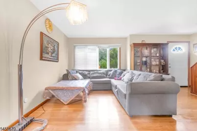 637 Britton St, Elizabeth, NJ 07202 - Photo 4