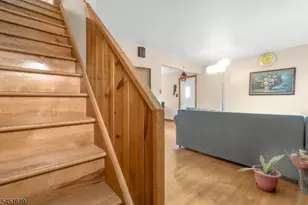 637 Britton St, Elizabeth, NJ 07202 - Photo 2