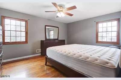 28 Bear Brook Ln, Livingston, NJ 07039 - Photo 10