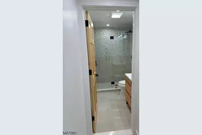 262 Anderson St #2, Hackensack, NJ 07601 - Photo 24