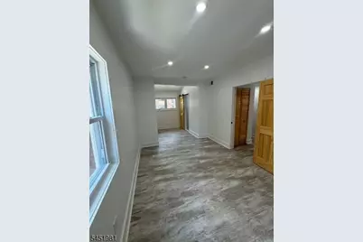 262 Anderson St #2, Hackensack, NJ 07601 - Photo 6