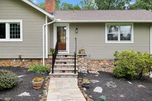 248 Johnston Dr, Watchung, NJ 07069 - Photo 32