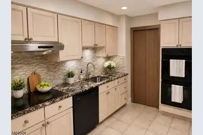 72 W Lake Shore Dr, Rockaway Township, NJ 07866 - Photo 12