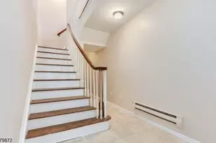 109 Turlington Ct, Livingston, NJ 07039 - Photo 16