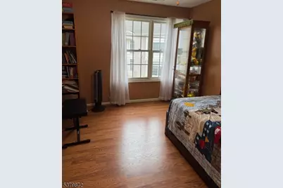109 Turlington Ct, Livingston, NJ 07039 - Photo 14