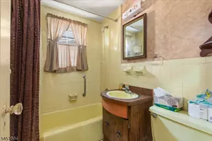 1014 Raritan Rd, Cranford Township, NJ 07016 - Photo 10
