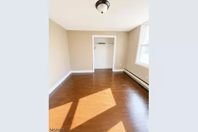 31 White St, West Orange Township, NJ 07052 - Photo 4