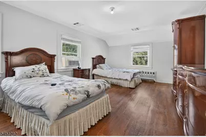 112 Rosewood Ter, Linden, NJ 07036 - Photo 20