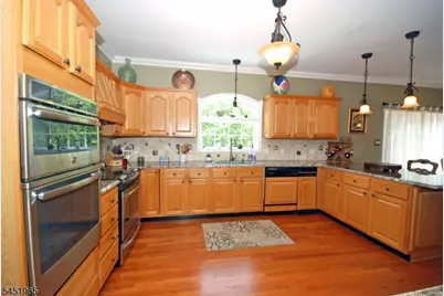 32 Coddington Rd, Readington, NJ 08889 - Photo 10