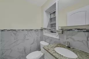 58 Vermont Ave, Newark, NJ 07106 - Photo 20