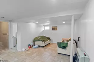 48 Cedarhurst Ave, Woodland Park, NJ 07424 - Photo 18