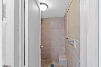 48 Cedarhurst Ave, Woodland Park, NJ 07424 - Photo 22